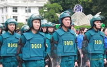 Kiện toàn lực lượng tham gia bảo vệ an ninh, trật tự ở cơ sở để làm gì?