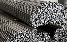 Tháng 7 đen tối của SMC: Cổ phiếu giảm 43% sau 1 tháng, bán trụ sở chính vẫn lỗ hơn 100 tỷ, hàng trăm tỷ nợ xấu với Novaland, lỗ 23% với cổ phiếu HBC