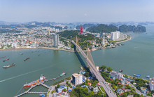 5/8 tỉnh giáp Hà Nội, 3/6 tỉnh giáp TP. HCM, 1/3 tỉnh giáp Hải Phòng và cả 2 tỉnh giáp Đà Nẵng muốn lên thành phố