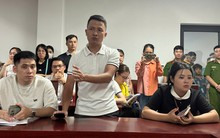 Vụ phụ huynh ‘quây’ trường ở Hà Nội: Yêu cầu nhà trường công khai danh sách học sinh đã tuyển