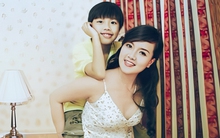 Nữ nghệ sĩ Táo Quân hứa đem hết tài sản cho con dâu, "rao bán" con trai 23 tuổi khắp mạng xã hội: Xứng danh mẹ chồng quốc dân!
