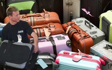 Sống mấy chục năm mới biết khi vali bị đánh đấu như thế này là bạn phải kiểm tra hải quan