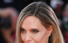 Tranh cãi ngoại hình gầy gò của Angelina Jolie