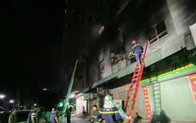 Hà Nội: Căn hộ chung cư bốc cháy ngùn ngụt trong đêm