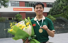 Từ cậu học trò mê những phản ứng hoá học đến huy chương vàng Olympic quốc tế