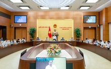 Phê chuẩn Chủ tịch tỉnh giữ chức Phó Chủ nhiệm Ủy ban của Quốc hội