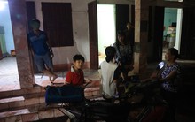 Người Hà Nội nương tựa nhau “trốn” lũ: Những câu chuyện ấm áp trong đêm