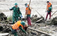 Kỳ tích vừa xuất hiện ở Làng Nủ: Trong 49 người mất tích, có 7 người đã chạy thoát an toàn