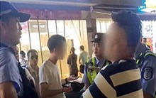 Đi cắt tóc bị 'chặt chém' gần 14 triệu đồng, thiếu niên gọi cảnh sát giải cứu