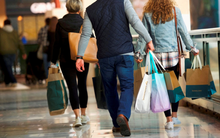 Kinh tế Mỹ đối diện 'bóng ma' cũ?: Fed vừa hạ lãi suất, có dấu hiệu cho thấy lạm phát sắp 'nóng' lên trong thời gian tới