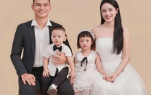 “Cầu thủ nghèo nhất Việt Nam” đổi đời sau bước ngoặt U23 Thường Châu, khoe ảnh với vợ đẹp con ngoan, xây biệt thự, sắm xe sang