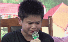 Cả trường bật khóc khi cậu bé kể lại giây phút lũ quét kinh hoàng ở Làng Nủ