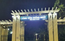 Xót xa hình ảnh đổ nát ở công viên lớn nhất nội đô Hà Nội