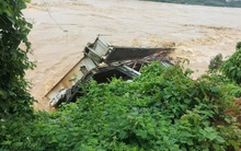 Nhân chứng hốt hoảng kể về vụ sập cầu Phong Châu, Phú Thọ