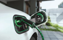 "Nóng" cuộc đua phủ trạm sạc xe điện: Công ty của ông Phạm Nhật Vượng muốn biến siêu thị, quán cafe thành điểm sạc, gã khổng lồ tỷ USD ngành điện rục rịch tham gia