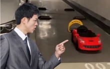 Người đàn ông dùng ô tô đồ chơi để giữ chỗ đậu xe nhưng bị phá hỏng, đòi bồi thường 200 triệu đồng: Đã bỏ tiền ra, tôi toàn quyền sử dụng