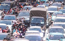 CSGT nêu nguyên nhân đường Hà Nội ùn tắc từ sáng đến tối ngày cuối tuần