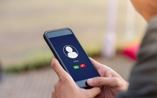 Cách phát hiện máy nghe lén trong phòng