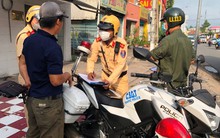 Mượn ô tô, xe máy của người thân, người dân có bị phạt tiền lên đến 12 triệu đồng vì đi xe không chính chủ hay không?