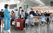 Điểm nóng sân bay Nội Bài, Tân Sơn Nhất trong cuộc ‘di dân’ lớn nhất năm