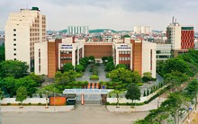 Không phải Ams, đây mới là trường nhiều thủ khoa học sinh giỏi quốc gia nhất cả nước: Học sinh đi học được phát 'lương', giáo viên được cấp chung cư