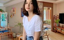 Cô gái 29 tuổi mua căn hộ 45m2, cải tạo ban công phòng khách thành góc thư giãn cực chill