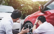 Người đàn ông mua bảo hiểm ô tô, khi pin hỏng, thay mới mất 448 triệu nhưng chỉ được bồi thường hơn 103 triệu đồng: Công ty bảo hiểm giải thích "pin vẫn sửa được không cần thay"