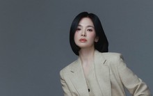 "Chị đẹp" Song Hye Kyo lại gây náo loạn với loạt ảnh mới, ngày càng có khí chất tổng tài