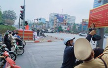 Hà Nội lắp hơn 200 biển tuyên truyền mức xử phạt vi phạm tại 58 nút giao thông