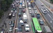 Tạm thời cho ô tô đi vào làn khẩn cấp trên tuyến vành đai 3 TP Hà Nội