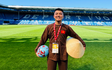 Ngôi sao Việt Nam nhận tin vui lớn, được đích thân sếp to của Barca mời sang Tây Ban Nha