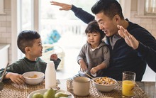 Chuyên gia tâm lý nói thẳng SỰ THẬT tàn khốc của giáo dục: “Nếu không có kiến thức, dù đi ngàn dặm cũng chỉ là người đưa thư”