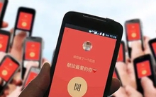 Phong bao lì xì biến mất, người người mừng tuổi qua QR Code, chuyển khoản: Phải chăng là sự thay đổi tất yếu của thời đại?