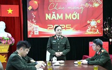 Thứ trưởng Đặng Hồng Đức thị sát tiến độ công trình trụ sở Bộ Công an