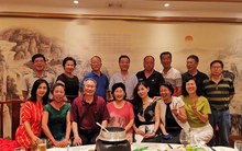 Đầu năm đi họp lớp sau 36 năm, U55 nhận ra 4 điều thô nhưng thật: Hoá ra con đường đổi đời nhanh nhất lại đơn giản là điều này