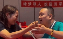 Đứa trẻ bị bắt cóc 33 năm trước thành doanh nhân thành đạt, tìm mẹ ruột báo hiếu