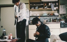 Sửng sốt về thế hệ “ký sinh trùng”: Con 30 tuổi vẫn bám víu, cha mẹ oằn lưng gánh nợ khi bị biến thành “ngân hàng sống”