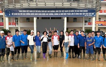 "Bà trùm hoa hậu" đưa hoa hậu, á hậu đi dọn rác, dẹp bùn