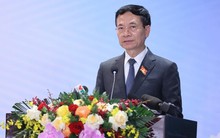 Bộ trưởng Nguyễn Mạnh Hùng: "Một người đổi mới thì có một ý tưởng, một trăm triệu người đổi mới thì có cả một tương lai"