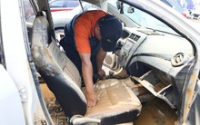 Xe ngâm lũ 3 ngày đặc kín bùn đất, nằm la liệt ở Thái Nguyên: Cứu hộ căng mình giải cứu