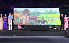 SHB và T&T Group đấu giá bức tranh 1 tỷ đồng để ủng hộ đồng bào vùng lũ