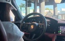 Bố cần 370 triệu để phẫu thuật nhưng 3 con trai trốn tránh, con gái út lái Porsche về thăm nói một câu khiến tất cả cúi gằm mặt