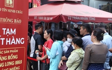 Vàng vượt 152 triệu/lượng: Bị hạn chế 2 ngày mới được mua, khách quay ra ôm bạc