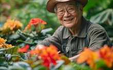 Mỗi tháng, chồng gửi về quê 5 triệu, tôi cứ tưởng bố mẹ chồng nghèo khó cho đến khi biết số tiền đó được họ dùng đi du lịch