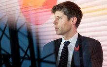 OpenAI quá lớn để thất bại: 2 năm dồn dập ký hợp đồng hàng trăm tỷ USD, buộc Nvidia, Oracle,... 'cắm rễ' vào hệ sinh thái