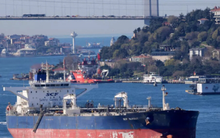 Mỹ trừng phạt hai tập đoàn dầu khí lớn bậc nhất của Nga