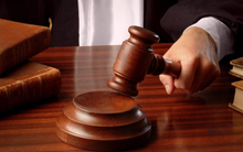 VKSND Tối cao kêu gọi 1 cựu chủ tịch ngân hàng đầu thú