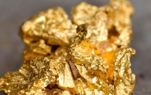 Vì sao có kim cương nhân tạo mà không sản xuất vàng nhân tạo?