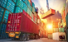 Các ông chủ ngành gỗ nước Mỹ: 'Sản xuất đồ gỗ tại Mỹ là gần như không thể, chúng tôi sẽ ở lại Việt Nam'