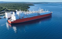 Đang mua hàng tỷ mét khối khí đốt Nga, một khách ruột của Moscow vừa chốt đơn mua LNG 'khủng' chưa từng có với châu Âu